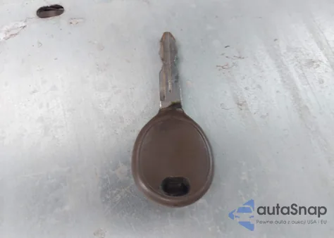 2002 Chrysler Pt Cruiser Limited from USA, damaged, VIN 3C8FY68B92T270344